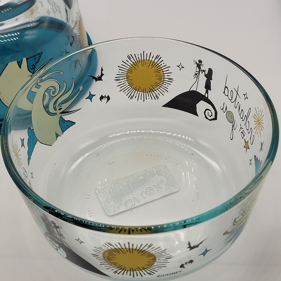 Nightmare Before Christmas Pyrex Storage Container 4C Capacity Jack Skellington - Picture 3 of 7